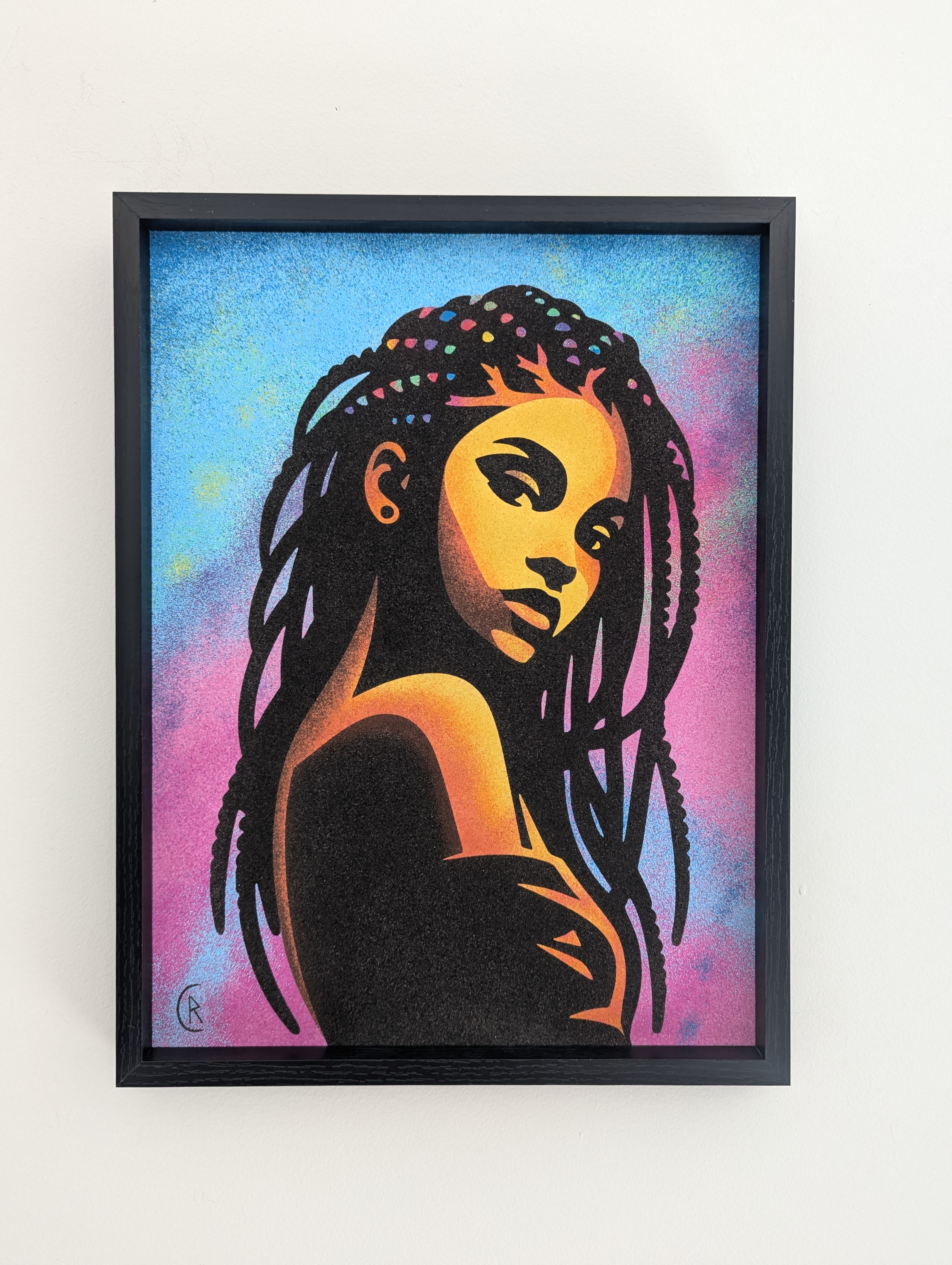 Une œuvre pleine de caractère, où la force du noir rencontre des couleurs vibrantes. Un portrait féminin moderne et expressif, porté par une belle harmonie de contrastes et de nuances.